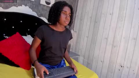 Snapshot of teylor_lovee chatting on 14, 12, 2025 teylor_lovee online show from 14, 12, 2025