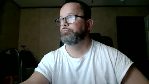 Snapshot of tgchkn86 chatting on 1, 2, 2025 tgchkn86 online show from 1, 2, 2025