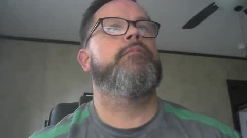 Snapshot of tgchkn86 chatting on 8, 3, 2025 tgchkn86 online show from 8, 3, 2025
