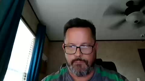 Snapshot of tgchkn86 chatting on 18, 10, 2025 tgchkn86 online show from 18, 10, 2025