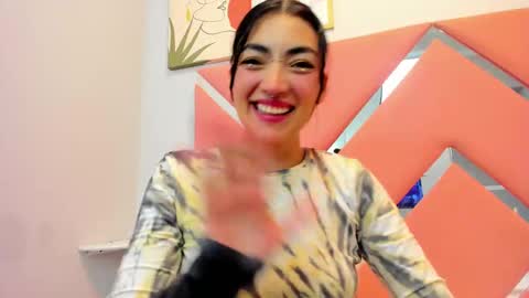 Snapshot of thailycherry chatting on 28, 2, 2025 Thaily online show from 28, 2, 2025