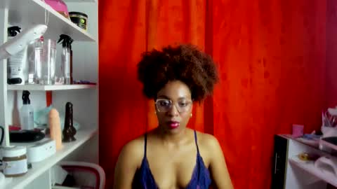 Snapshot of thaimy_ chatting on 14, 5, 2026 thaimy_ online show from 14, 5, 2026