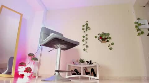 Snapshot of thais_dreams chatting on 15, 10, 2025 Thais online show from 15, 10, 2025