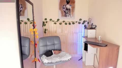 Snapshot of thais_dreams chatting on 14, 3, 2026 Thais online show from 14, 3, 2026