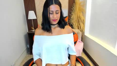 Snapshot of thais_kim chatting on 18, 9, 2025 Sweet Thais online show from 18, 9, 2025