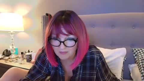 Snapshot of thaleiaquinn chatting on 13, 10, 2025 Thaleia Quinn online show from 13, 10, 2025