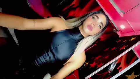 Snapshot of thalia_gil21 chatting on 22, 2, 2025 Thalia Girl online show from 22, 2, 2025