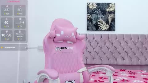 Snapshot of thalia_ssmith chatting on 1, 3, 2026 thalia online show from 1, 3, 2026