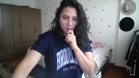    online show from 12, 11, 2025