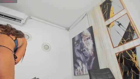 Thamara Thompsont online show from 26, 10, 2025