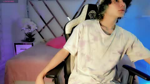 Snapshot of thanier_18 chatting on 29, 5, 2026 thanier_18 online show from 29, 5, 2026