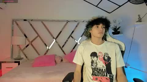 Snapshot of thanier_18 chatting on 6, 6, 2026 thanier_18 online show from 6, 6, 2026