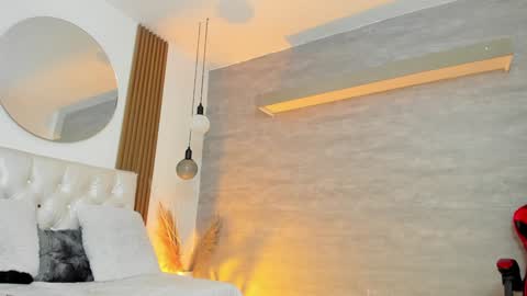 Snapshot of thararouse chatting on 25, 1, 2025 Thara Rouse online show from 25, 1, 2025