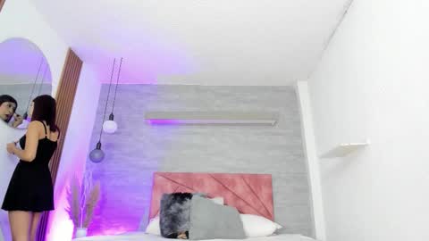 Snapshot of thararouse chatting on 24, 9, 2025 Thara Rouse online show from 24, 9, 2025