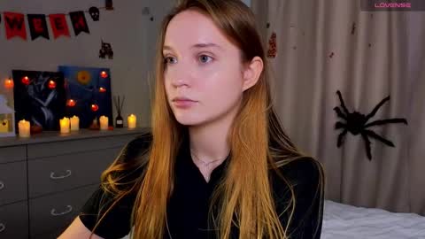 Snapshot of thatonerabbit chatting on 30, 10, 2025 Alice online show from 30, 10, 2025