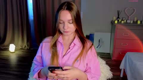 Snapshot of thatonerabbit chatting on 27, 11, 2025 Alice online show from 27, 11, 2025