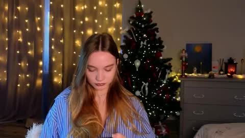 Snapshot of thatonerabbit chatting on 21, 12, 2025 Alice online show from 21, 12, 2025