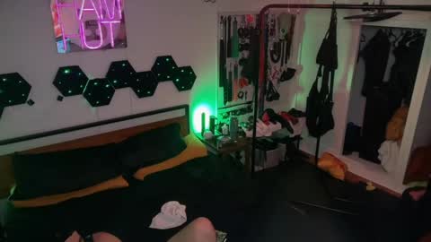 Snapshot of thatsluttynurse chatting on 14, 4, 2026 thatsluttynurse online show from 14, 4, 2026