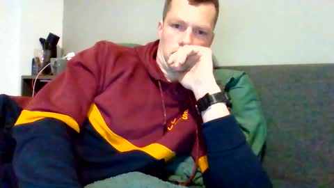 Snapshot of the___rocky200 chatting on 19, 11, 2025 Dennis online show from 19, 11, 2025