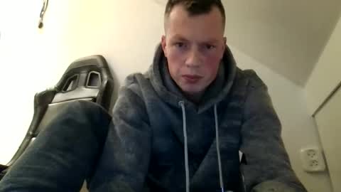 Snapshot of the___rocky200 chatting on 13, 12, 2025 Dennis online show from 13, 12, 2025