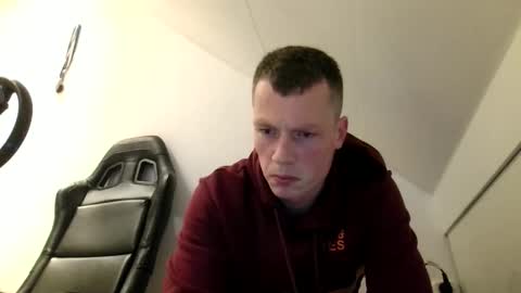 Snapshot of the___rocky200 chatting on 16, 12, 2025 Dennis online show from 16, 12, 2025