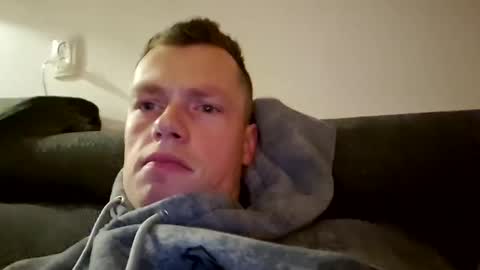 Snapshot of the___rocky200 chatting on 19, 12, 2025 Dennis online show from 19, 12, 2025