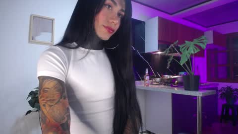 Snapshot of the_best_fox chatting on 25, 12, 2024 the girl of your dreams online show from 25, 12, 2024