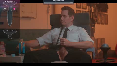 Snapshot of the_dilf chatting on 12, 1, 2025 The DILF - online show from 12, 1, 2025