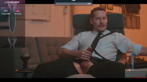 Snapshot of the_dilf chatting on 9, 2, 2025 The DILF - online show from 9, 2, 2025