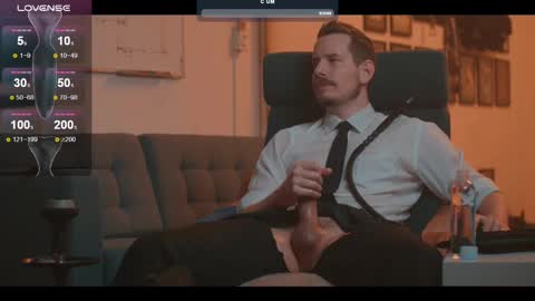 Snapshot of the_dilf chatting on 23, 2, 2025 The DILF - online show from 23, 2, 2025