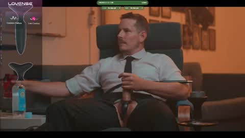 Snapshot of the_dilf chatting on 3, 10, 2025 The DILF - online show from 3, 10, 2025