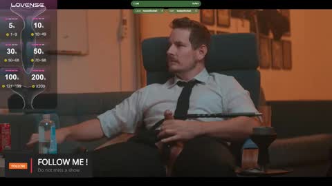 Snapshot of the_dilf chatting on 22, 11, 2025 The DILF - online show from 22, 11, 2025