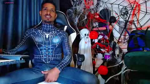 Snapshot of the_dog_lian chatting on 1, 11, 2025 the dog lian online show from 1, 11, 2025