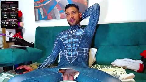 Snapshot of the_dog_lian chatting on 17, 11, 2025 the dog lian online show from 17, 11, 2025