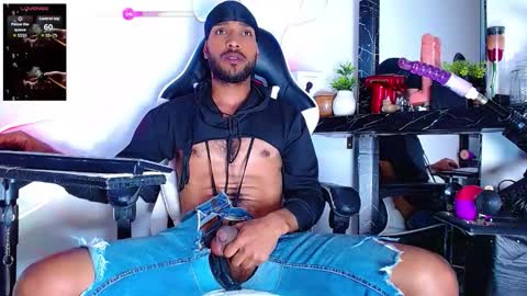 Snapshot of the_dog_lian chatting on 2, 12, 2025 the dog lian online show from 2, 12, 2025