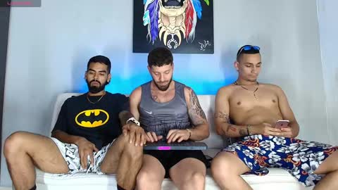 Snapshot of the_golden_boys chatting on 9, 1, 2025 SCOTT THEO KAMERON GENDERSON online show from 9, 1, 2025
