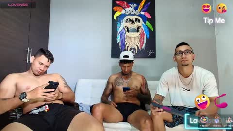 Snapshot of the_golden_boys chatting on 18, 1, 2025 SCOTT THEO KAMERON GENDERSON online show from 18, 1, 2025
