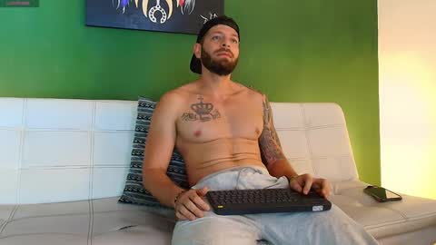 Snapshot of the_golden_boys chatting on 23, 9, 2025 SCOTT THEO KAMERON GENDERSON online show from 23, 9, 2025