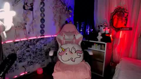 ...  ... online show from 10, 9, 2025