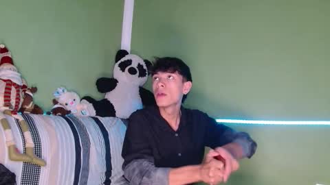 Snapshot of the_muderer chatting on 18, 12, 2025 murderer online show from 18, 12, 2025