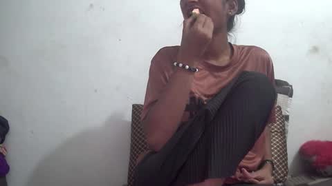 Suzan Sexy online show from 4, 3, 2026