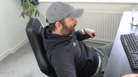 Snapshot of the_sensual_masturwait chatting on 18, 11, 2025 the_sensual_masturwait online show from 18, 11, 2025