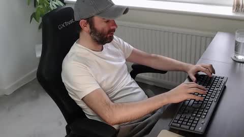 Snapshot of the_sensual_masturwait chatting on 22, 11, 2025 the_sensual_masturwait online show from 22, 11, 2025