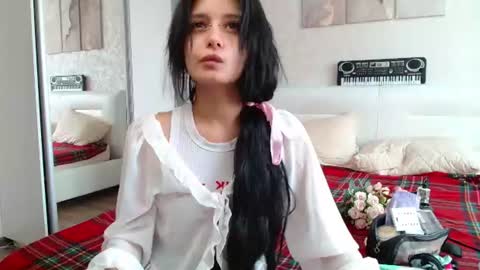 the_slutty_fox online show from 25, 6, 2026