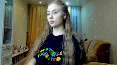 Ally    STREAMING ON TWITCH NOW Check my Twitter for updates online show from 6, 12, 2024