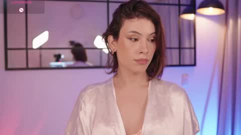 Snapshot of thea_ome chatting on 15, 5, 2026 Thea online show from 15, 5, 2026