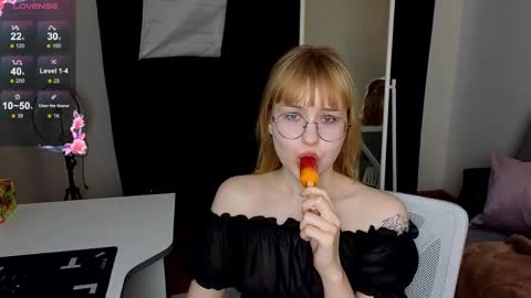 Snapshot of thea_quill chatting on 30, 3, 2026 thea_quill online show from 30, 3, 2026