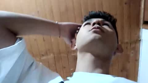 Snapshot of thebluesky_18 chatting on 29, 11, 2025 thebluesky_18 online show from 29, 11, 2025