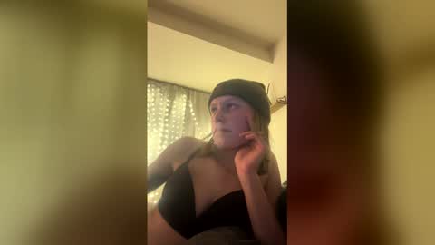 Snapshot of theborderline14 chatting on 17, 2, 2026 theborderline14 online show from 17, 2, 2026