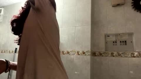 Snapshot of thecherry_paulette chatting on 16, 12, 2025 Paulette online show from 16, 12, 2025